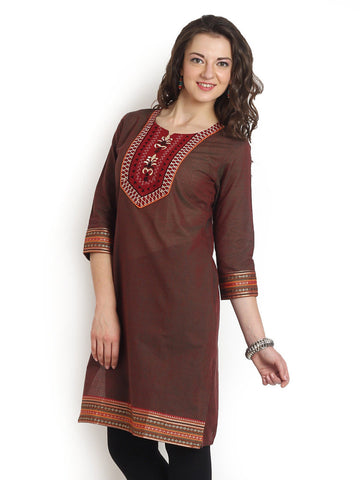 Aaboli Women Maroon Kurta