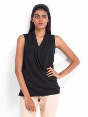 Arrow Woman Black Top