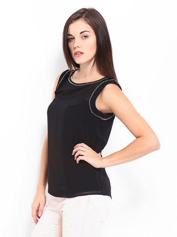 Arrow Woman Black Top