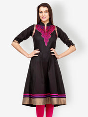 Aujjessa Women Black Embroidered Kurta