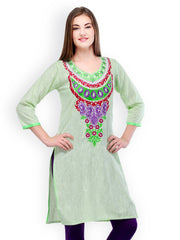 Aujjessa Women Green Embroidered Kurta