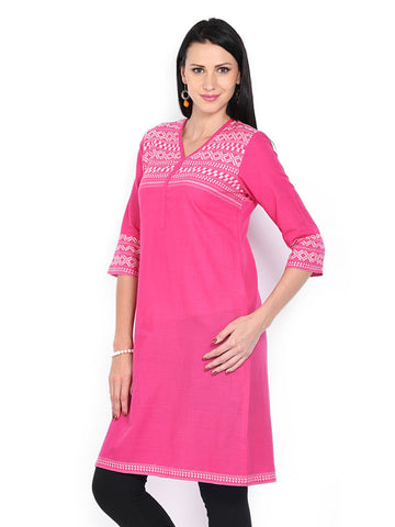 Aurelia Women Pink Kurta