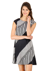 Calgari Black &amp; White Printed Shift Dress