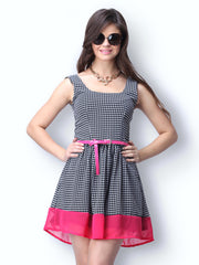 FabAlley Black &amp; White Printed Houndstooth Hop Skater Dress