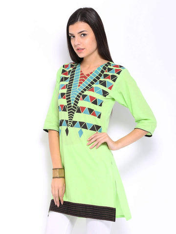 Fabnesia Women Green Printed Kurta