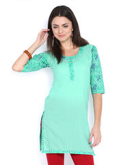 Fabnesia Women Green Printed Kurti