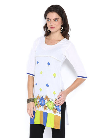 Fabnesia Women White &amp; Blue Printed Kurta