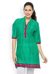 Feminista Women Green Printed Kurti