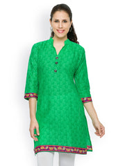 Feminista Women Green Printed Kurti