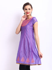 Folklore Women Lavender Embroidered Kurta