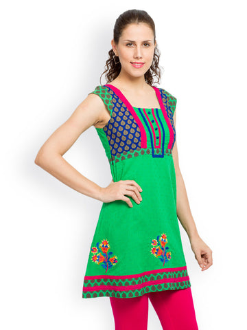 Globus Women Green Printed Kurti