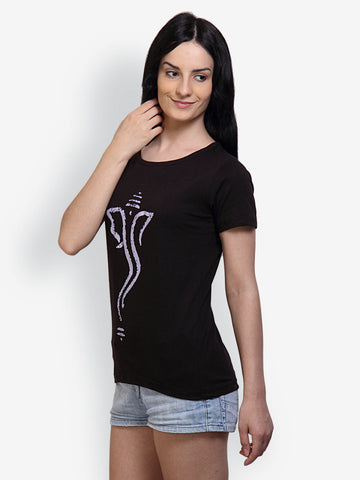 Incynk Women Black Graphic Printed T-shirt