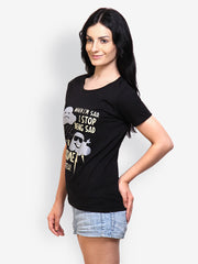 Incynk Women Black Graphic Printed T-shirt