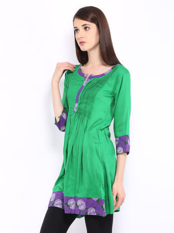 Jugnu Women Green Kurta