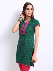 Kyla F Women Green Printed Kurta