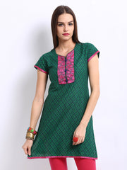 Kyla F Women Green Printed Kurta