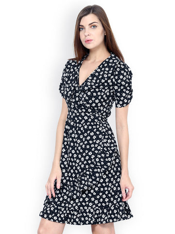 L ELEGANTAE Black &amp; White Printed Tailored Dress