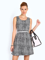 Mast &amp; Harbour White &amp; Black Leopard Print Fit &amp; Flare Dress