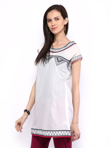 Melange by Lifestyle Women Off-White Embroidered Kurta