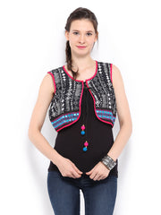 Mirage Women Black &amp; White Printed Shrug