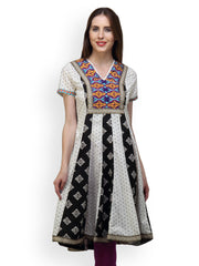 Paislei Women Off-White &amp; Black Printed Anarkali Kurta