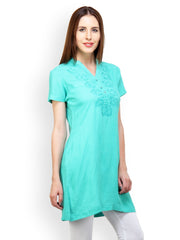 Paislei Women Teal Embroidered Kurta