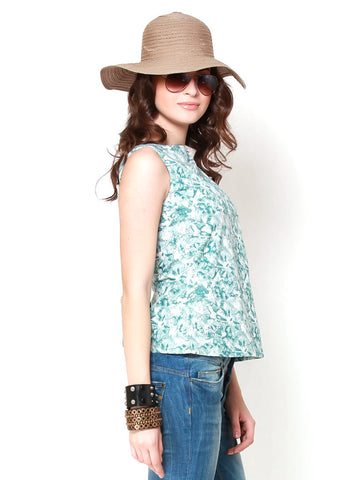 Pehraan Women White &amp; Green Printed Kurti