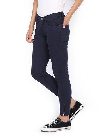 People Women Navy Skinny Fit Ankle Length Trousers