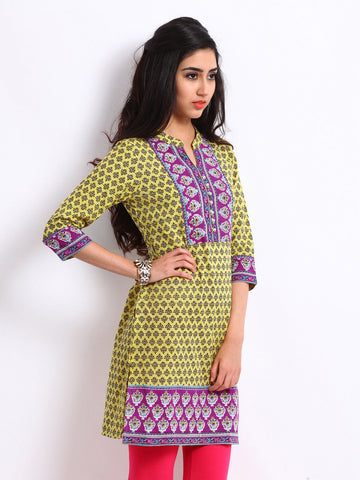 Rain &amp; Rainbow Women Yellow Printed Kurta