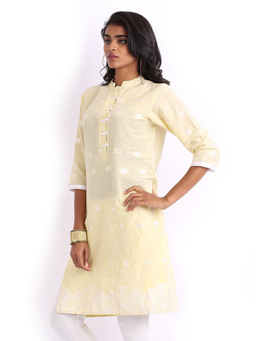 Shree Women Cream Coloured Jacquard Kurta