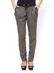 Suhi Women Black &amp; White Printed Trousers