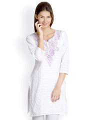 VANI Women White Embroidered Kurti