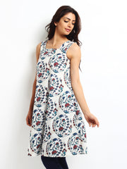 W Women Off-White Floral Print Kurta