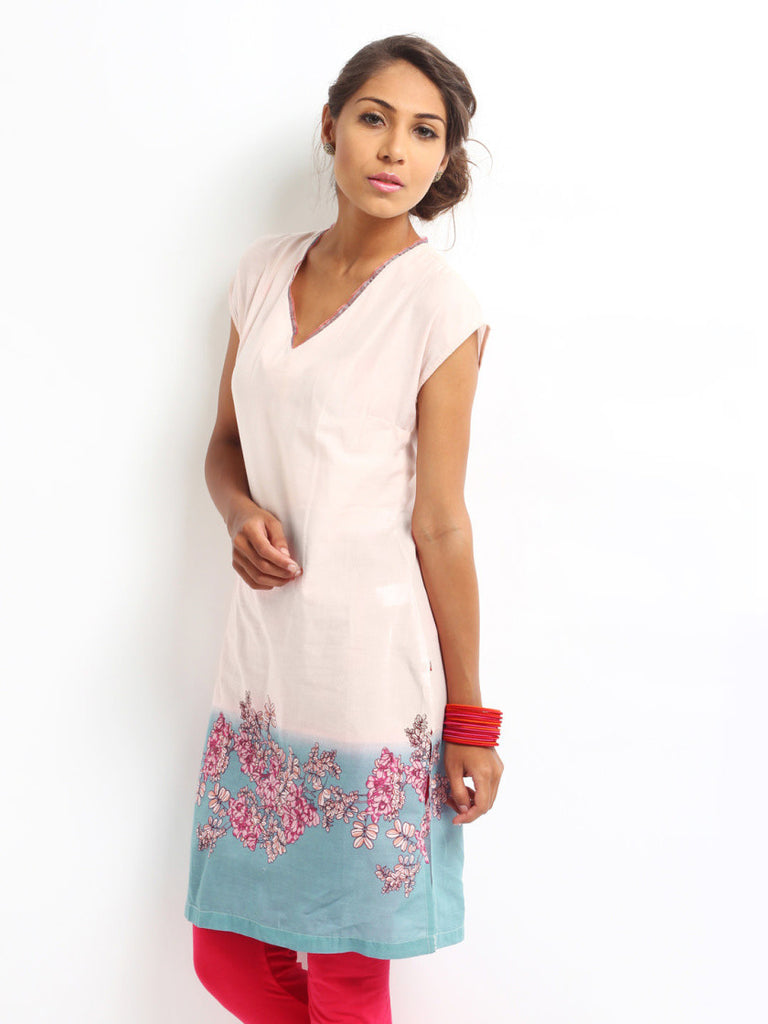 W Women Pink &amp; Blue Floral Print Kurta
