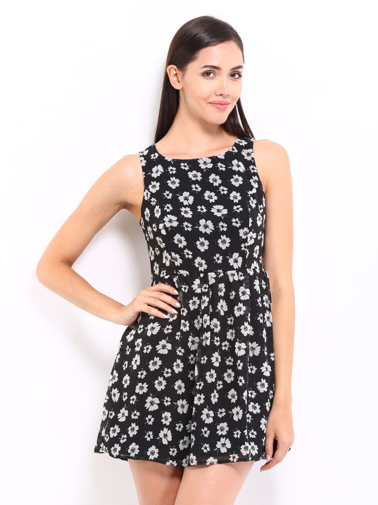 Zink London Black &amp; Off-White Floral Print Fit &amp; Flare Dress